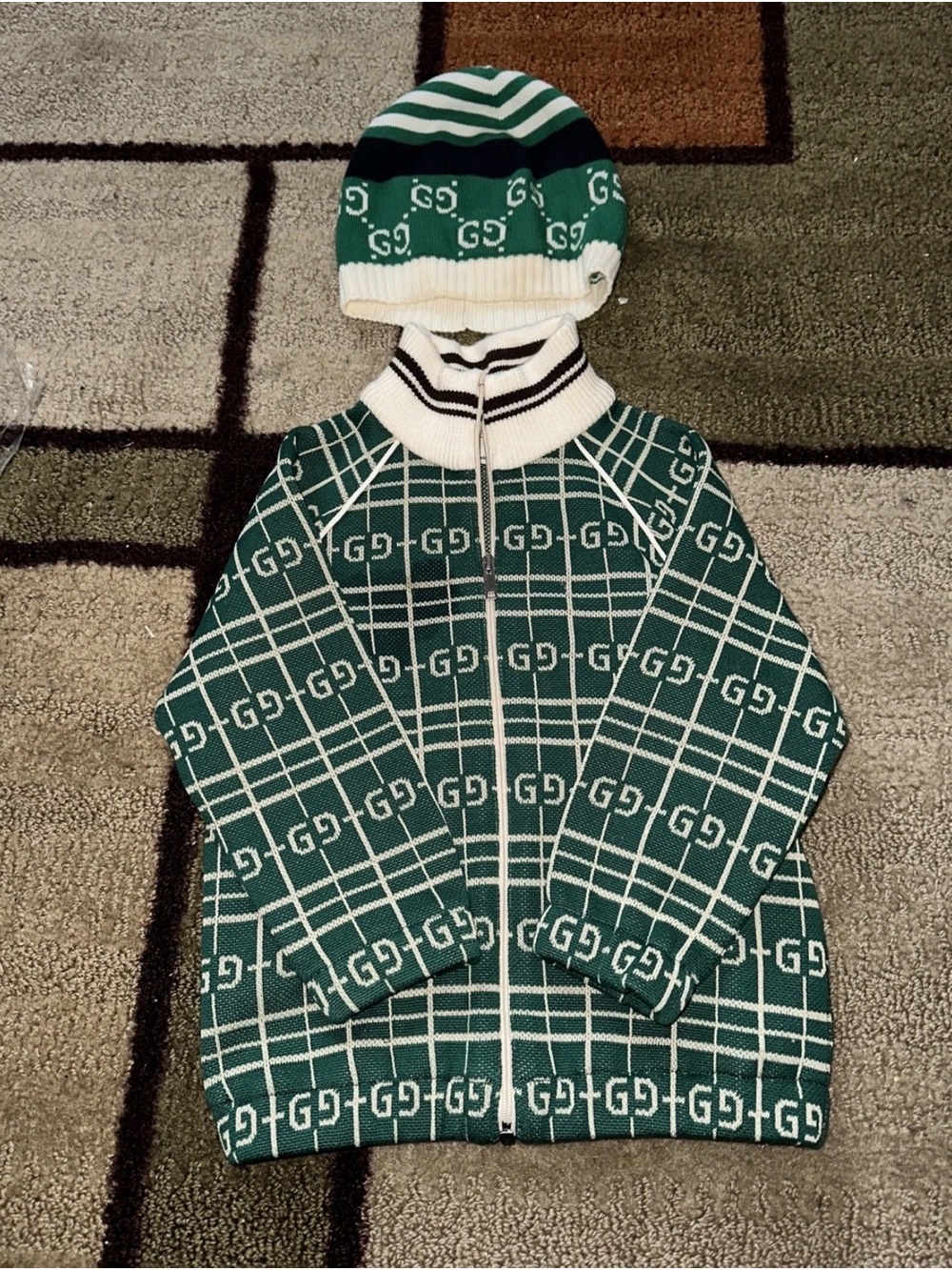 Gucci GG Zipper Fleece Jacket Size 12/18 M + Benie L